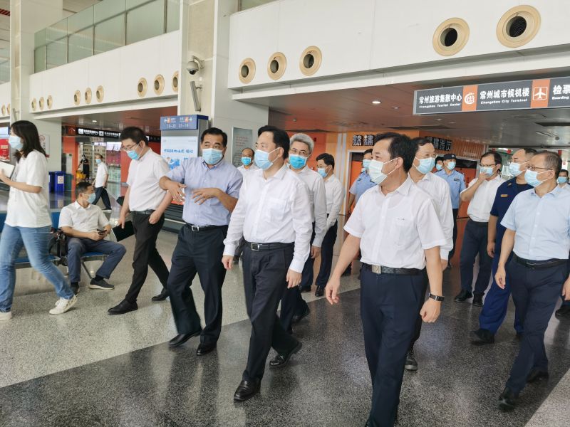 市委書記陳金虎督查車站國慶安保維穩、安全生產和常態化疫情防控工作